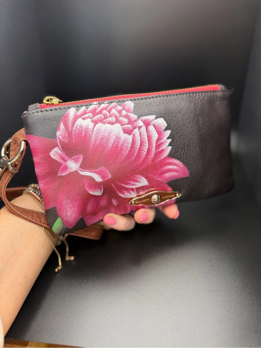 Elliott Lucca Barbiecore 2010’s Bright Pink Floral Chocolate Brown Wristlet VGUC